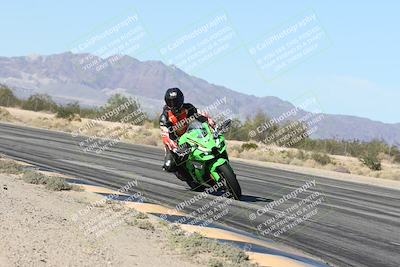 media/Dec-04-2025-Racers Edge (Thu) [[5ebc9f124d]]/3-B Group/3-Session 2 (Turn 7 Inside)/